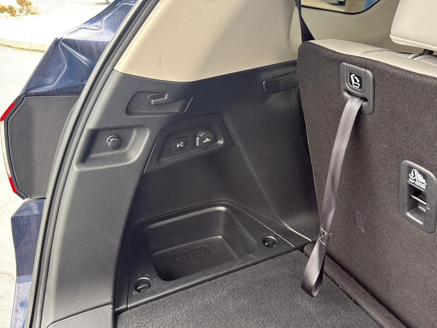 Certified 2023 Honda Pilot Touring image 13