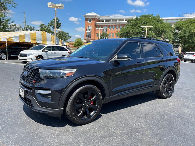 Used 2020 Ford Explorer ST w/ ST Street Pack AWD/4WD image 3