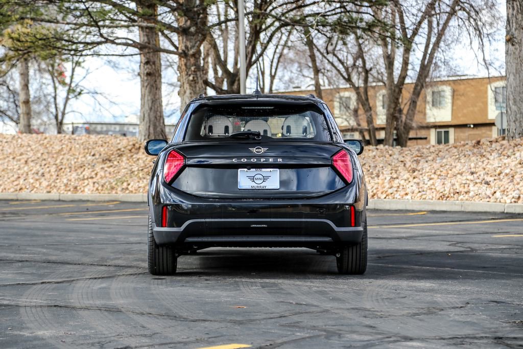 Used 2026 MINI Cooper 4-Door Hardtop FWD image 4