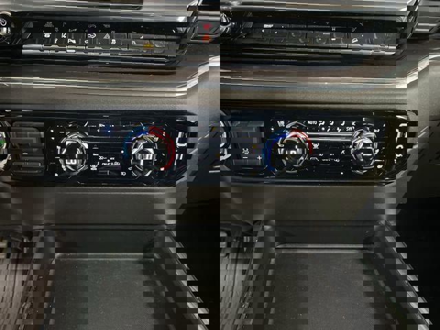 Certified 2024 GMC Sierra 2500 SLT w/ SLT Premium Package image 17