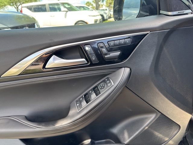 Used 2018 INFINITI QX30 Premium w/ Navigation Package AWD/4WD image 23