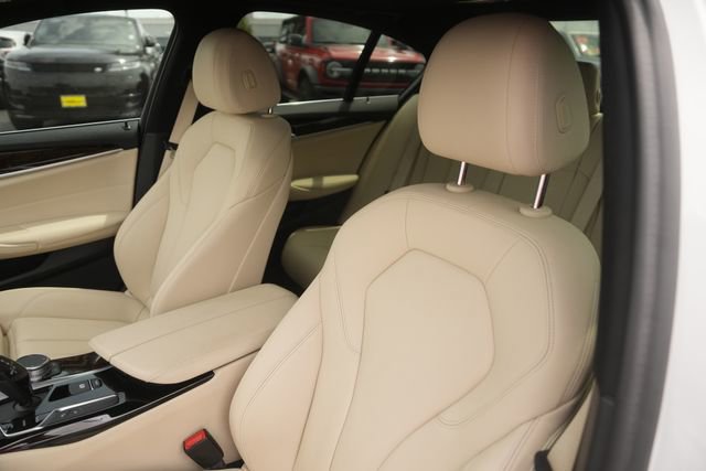 Used 2020 BMW 530i w/ Convenience Package image 10