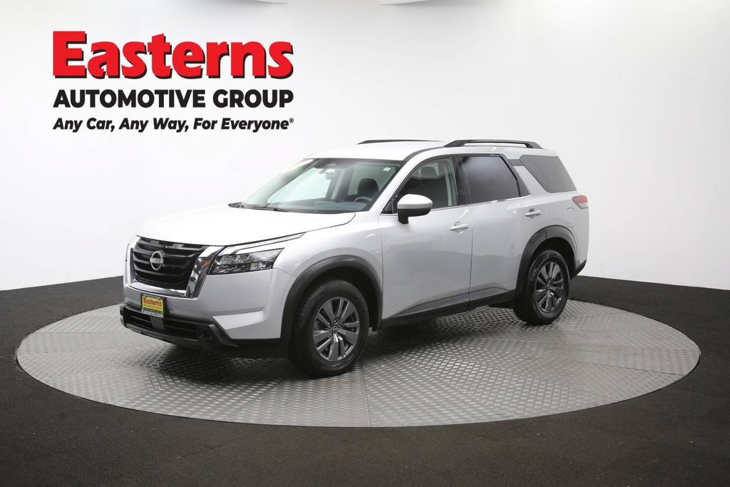Used 2025 Nissan Pathfinder SV FWD image 62