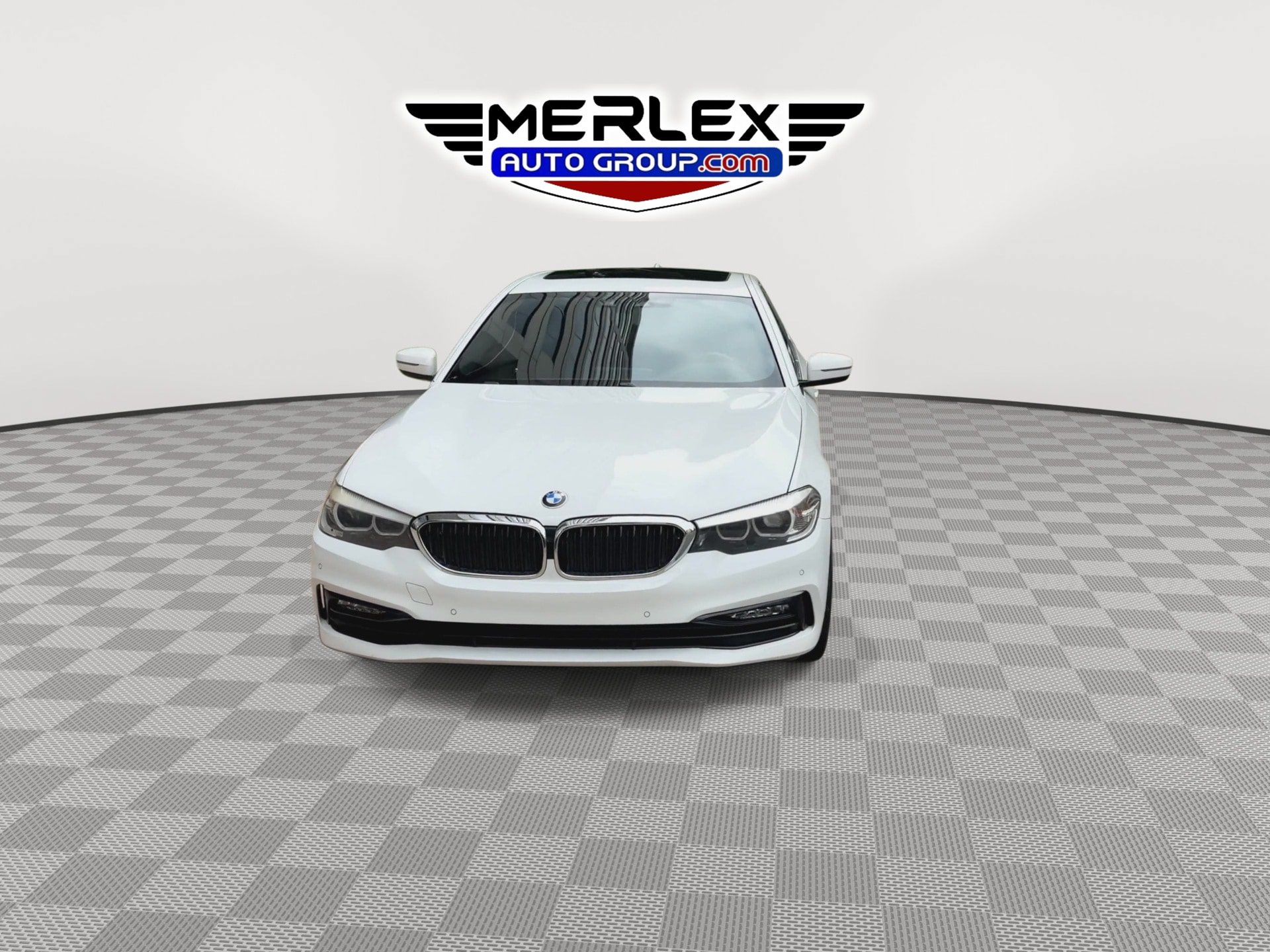Used 2018 BMW 530i RWD image 3