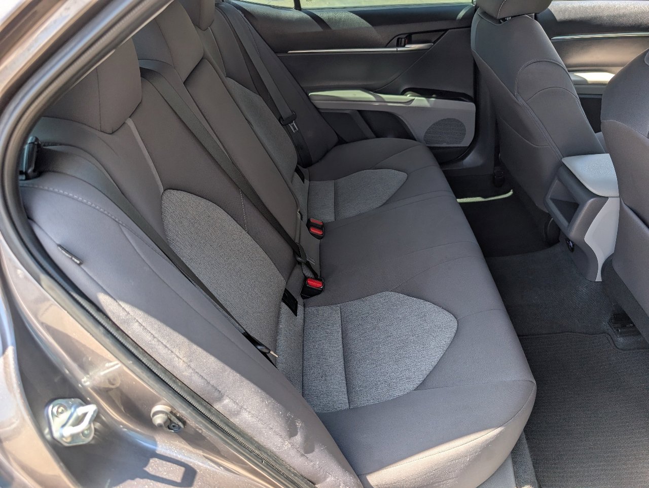 Used 2024 Toyota Camry LE w/ Convenience Package FWD image 5