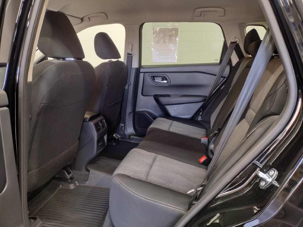 Used 2026 Nissan Rogue SV w/ Cold Weather Package AWD/4WD image 24