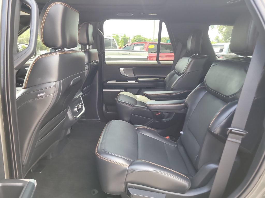 Certified 2025 Ford Expedition Tremor AWD/4WD image 13