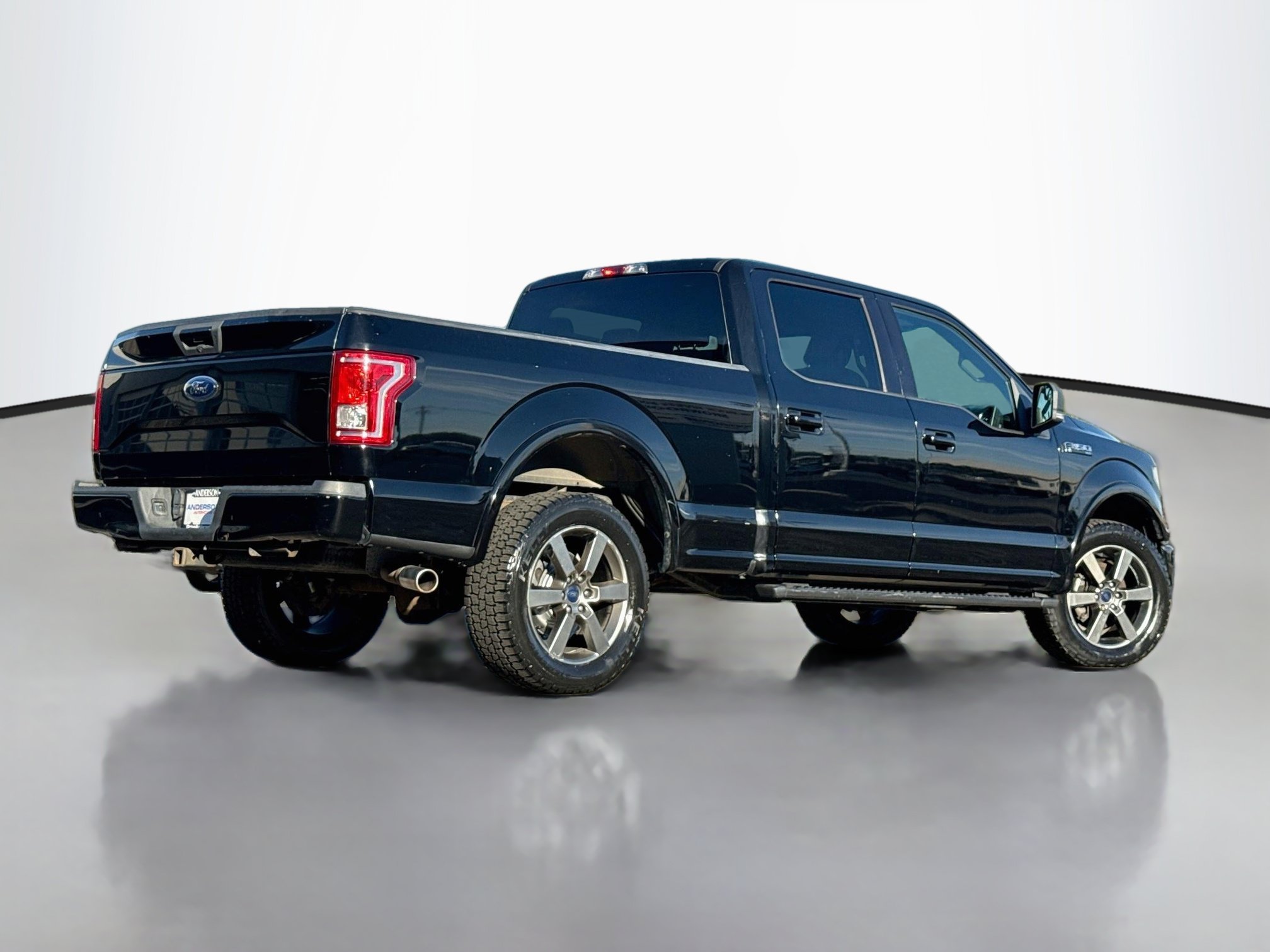 Used 2016 Ford F150 XLT w/ Equipment Group 301A Mid AWD/4WD image 7