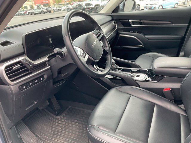 Used 2025 Kia Telluride S AWD/4WD image 5