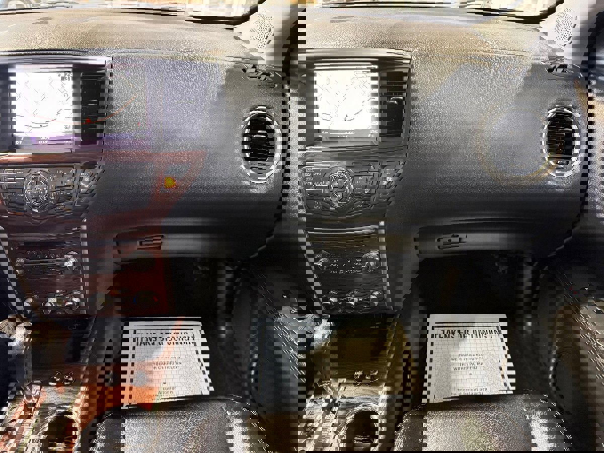 Used 2020 Nissan Pathfinder Platinum FWD image 21