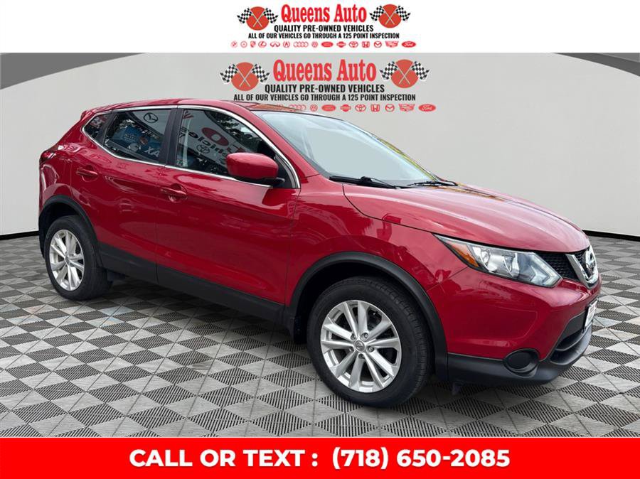 Used 2017 Nissan Rogue Sport S w/ S Appearance Package AWD/4WD image 9
