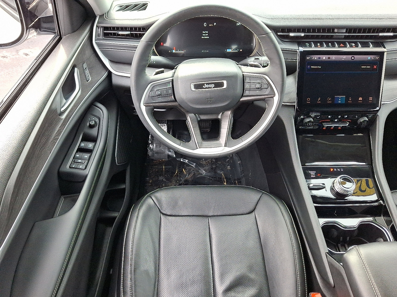 Used 2023 Jeep Grand Cherokee Limited w/ Luxury Tech Group II image 12