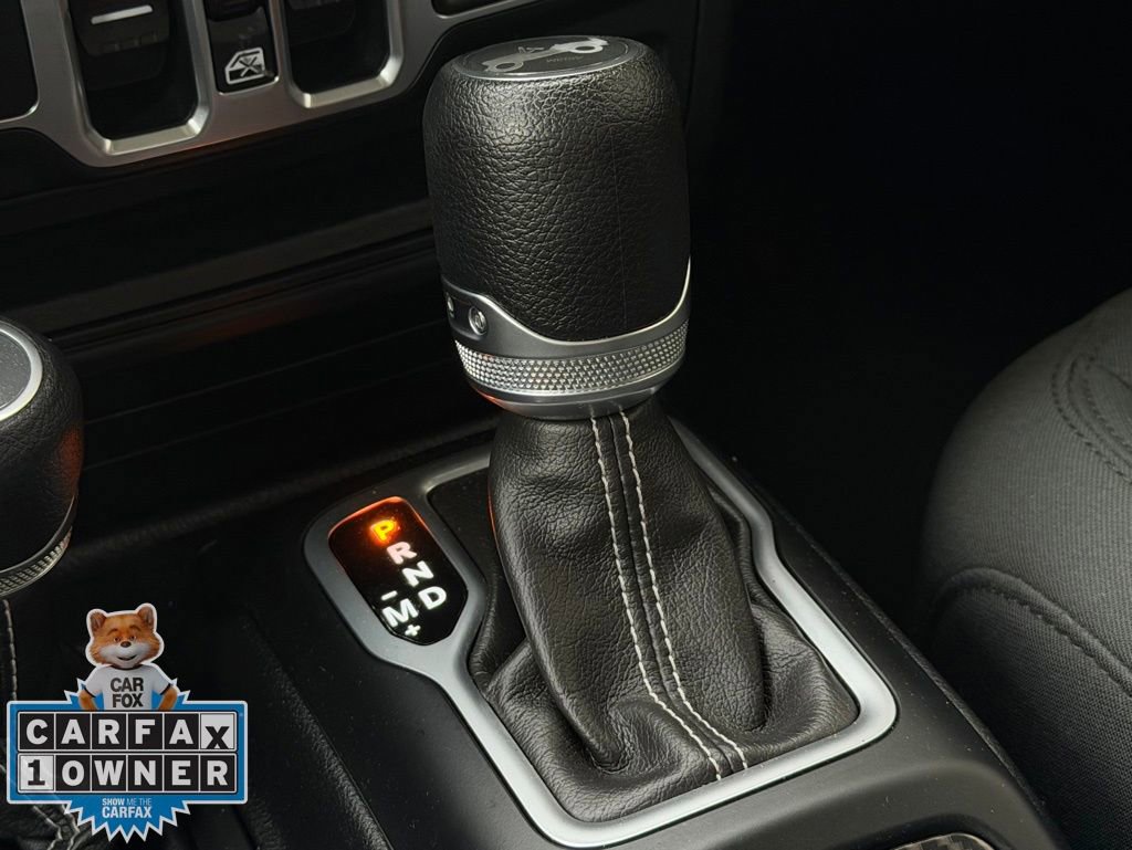 Used 2018 Jeep Wrangler Unlimited Sahara w/ Dual Top Group image 18