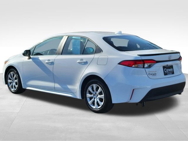 Used 2025 Toyota Corolla LE image 16