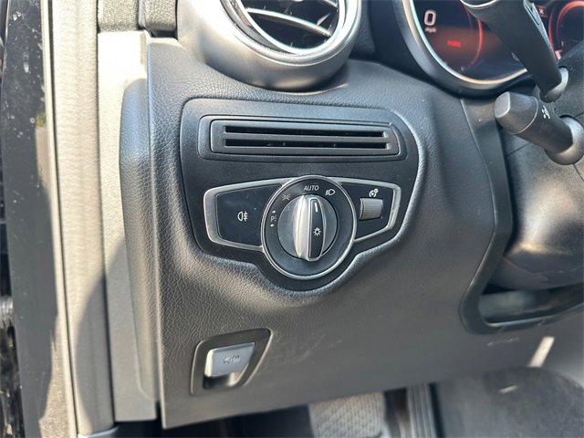 Used 2022 Mercedes-Benz GLC 300 image 21