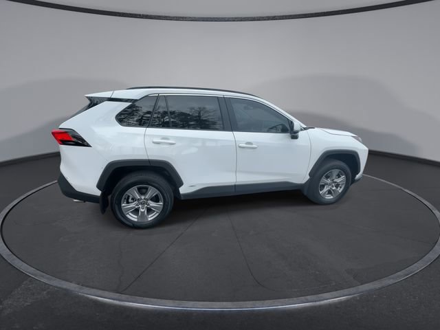 Used 2024 Toyota RAV4 XLE image 17