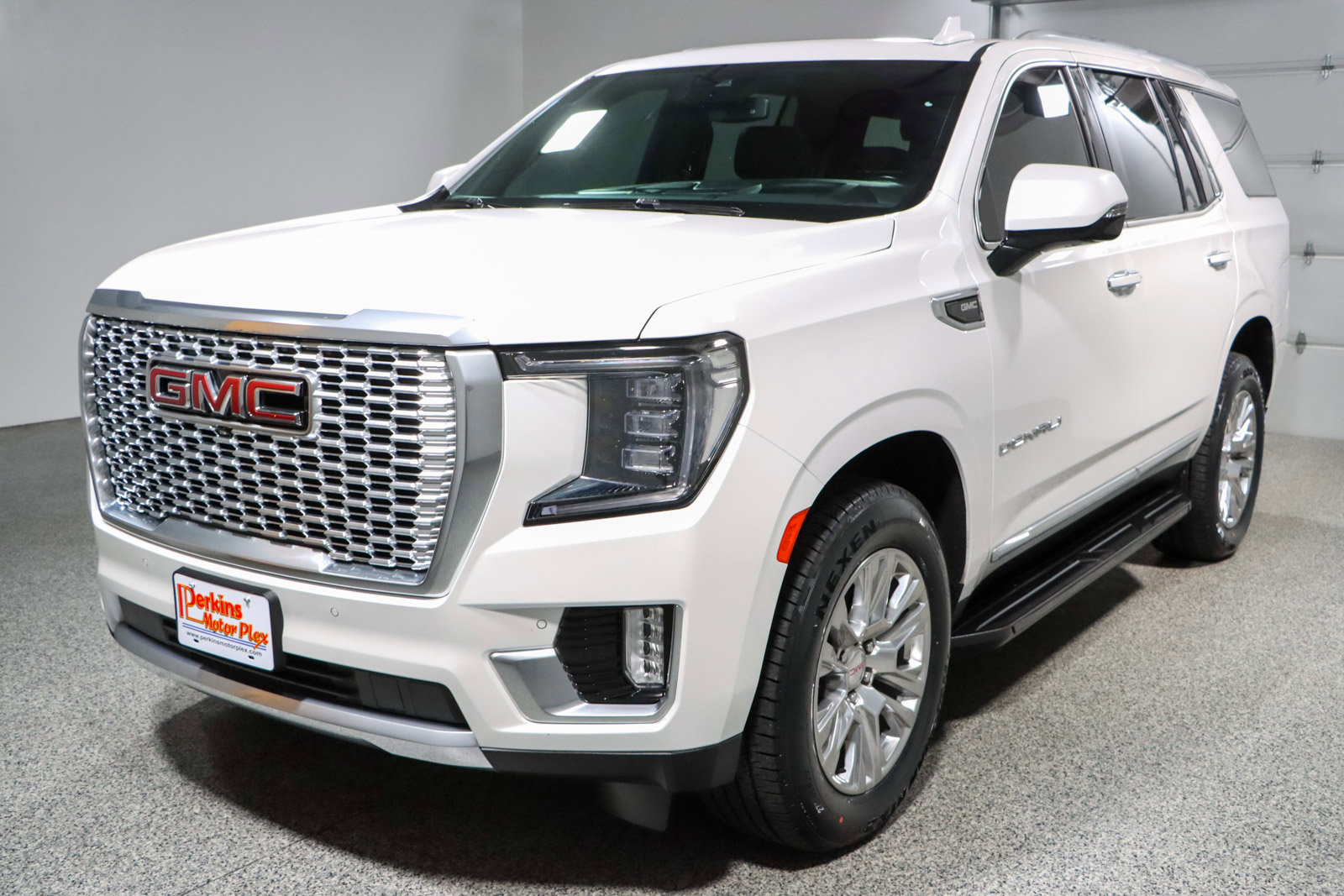 Used 2023 GMC Yukon Denali AWD/4WD image 37