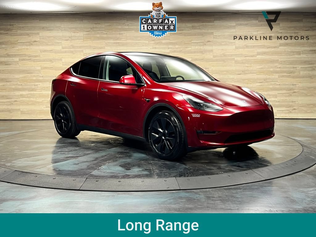 Used 2025 Tesla Model Y Long Range AWD/4WD image 1
