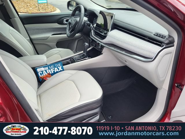 Used 2022 Jeep Compass Latitude FWD image 13