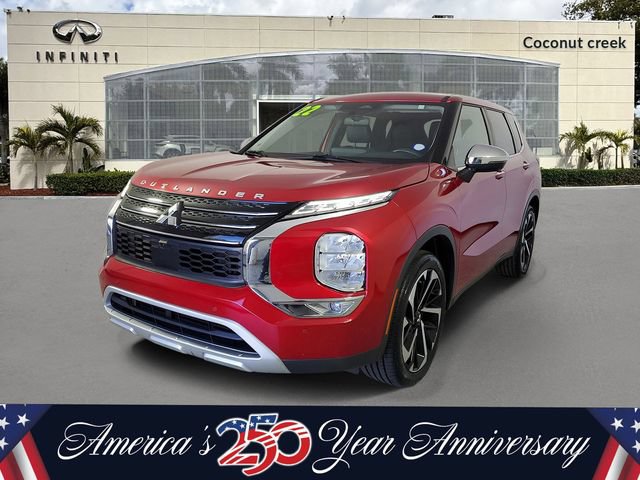 Used 2022 Mitsubishi Outlander SE FWD image 3