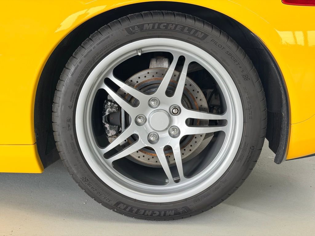 Used 2005 Chevrolet Corvette Coupe w/ Preferred Equipment Group image 22