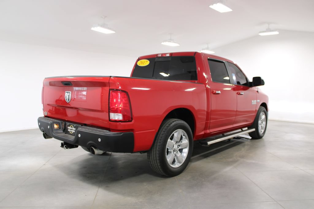 Used 2017 RAM 1500 Big Horn RWD image 12