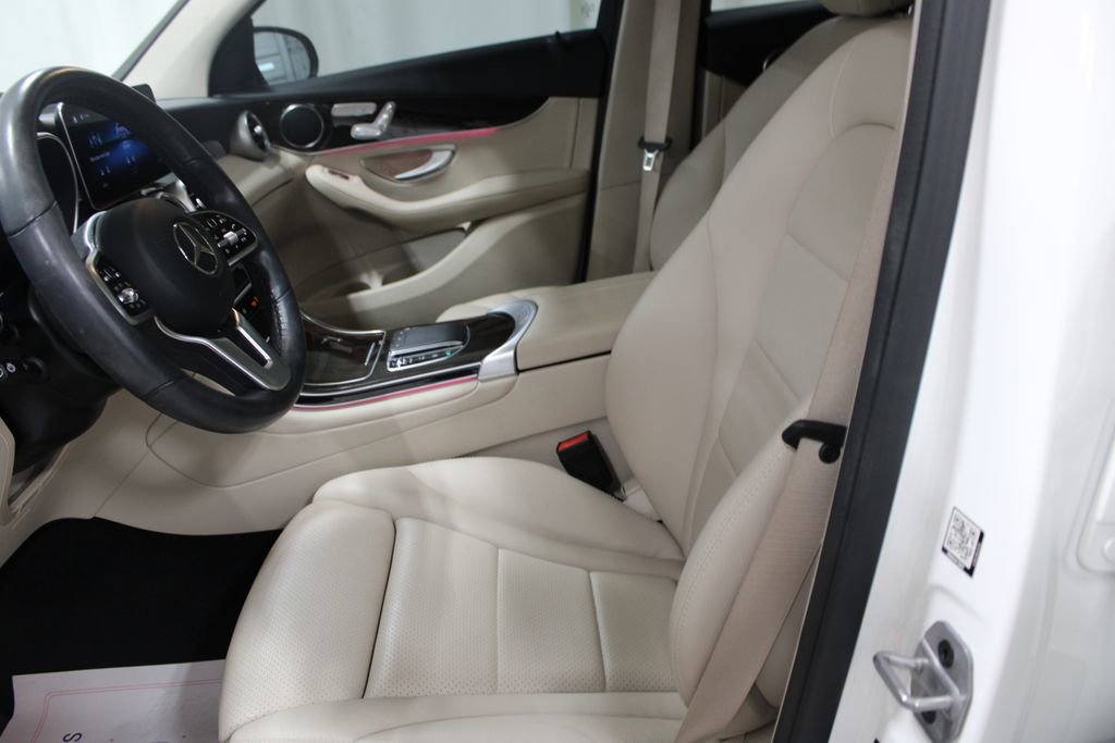 Used 2022 Mercedes-Benz GLC 300 4MATIC image 12