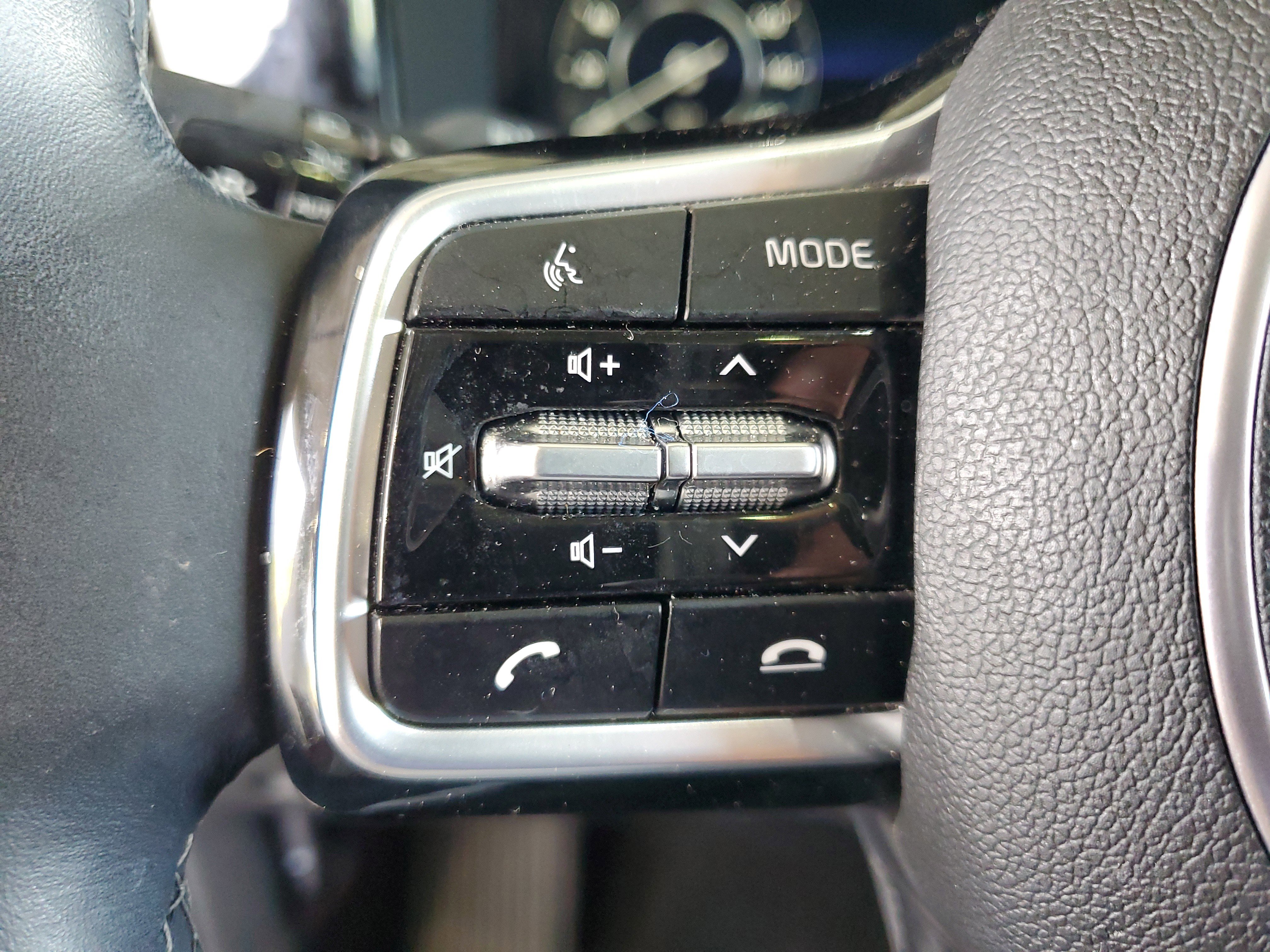 Used 2023 Kia Sorento SX image 23