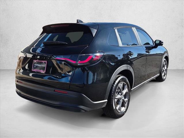 Certified 2027 Honda HR-V LX image 5