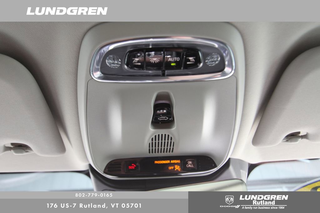 Used 2022 Volvo S60 B5 Momentum w/ Premium Package AWD/4WD image 30