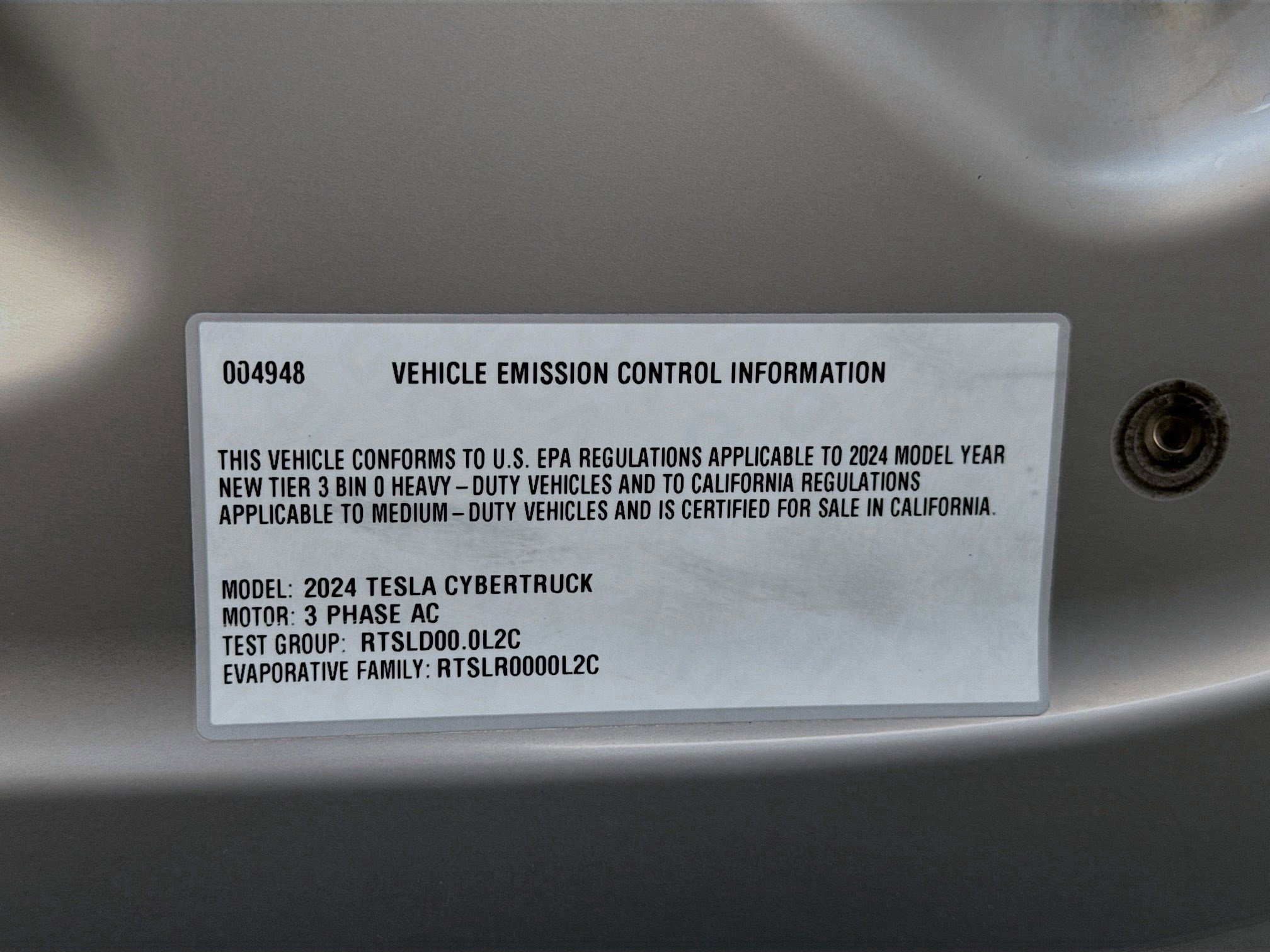 Used 2024 Tesla Cybertruck AWD Crew Cab image 23