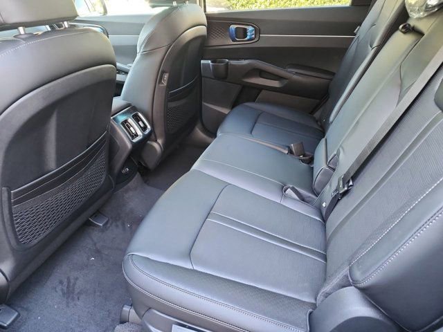New 2026 Kia Sorento S w/ S Panoramic Sunroof Package FWD image 13