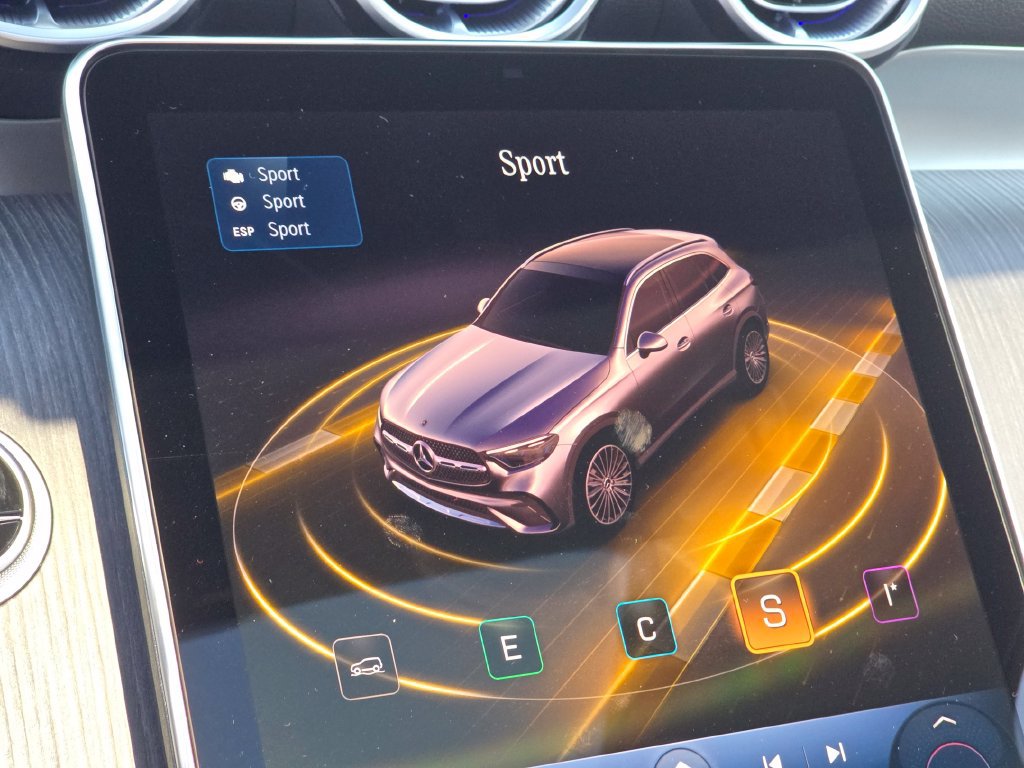 New 2027 Mercedes-Benz GLC 300 4MATIC image 34