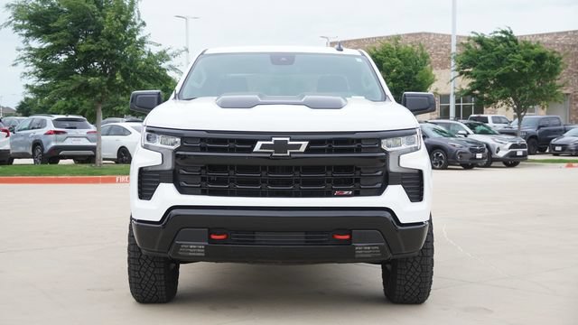 Used 2026 Chevrolet Silverado 1500 LT Trail Boss w/ LPO, Dark Essentials Package AWD/4WD image 2