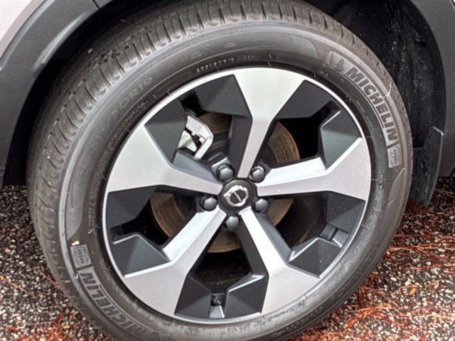 New 2026 Volvo XC40 B5 Plus w/ Protection Package Premier AWD/4WD image 16