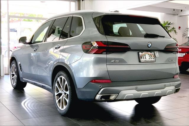 Used 2024 BMW X5 sDrive40i w/ Parking Assistance Package RWD image 5