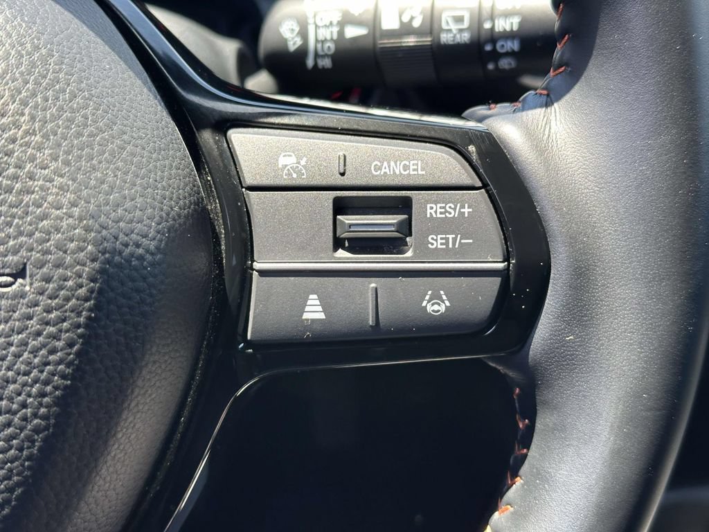 Used 2025 Honda HR-V Sport image 18