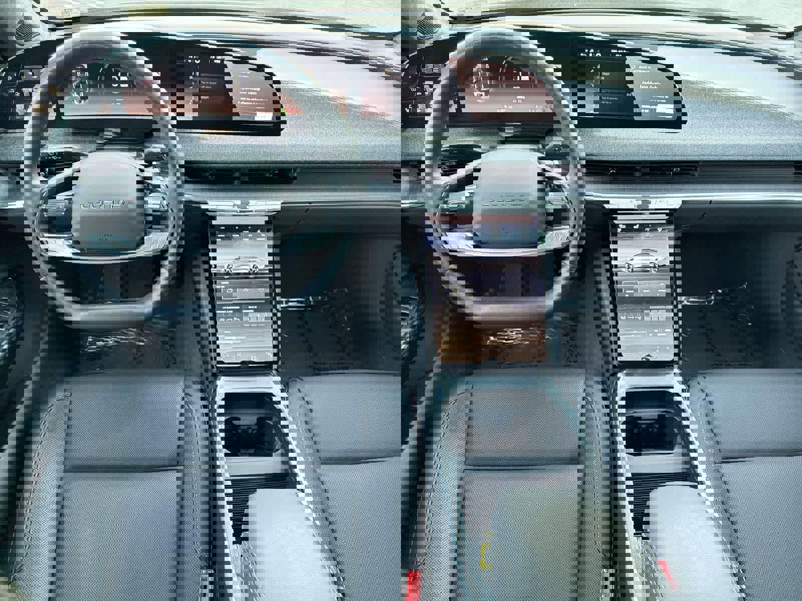 Used 2024 Lucid Air Pure image 10