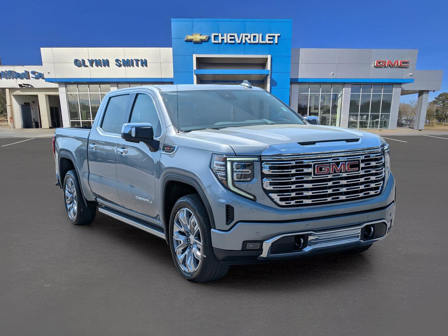 Certified 2025 GMC Sierra 1500 Denali w/ Denali Reserve Package image 3