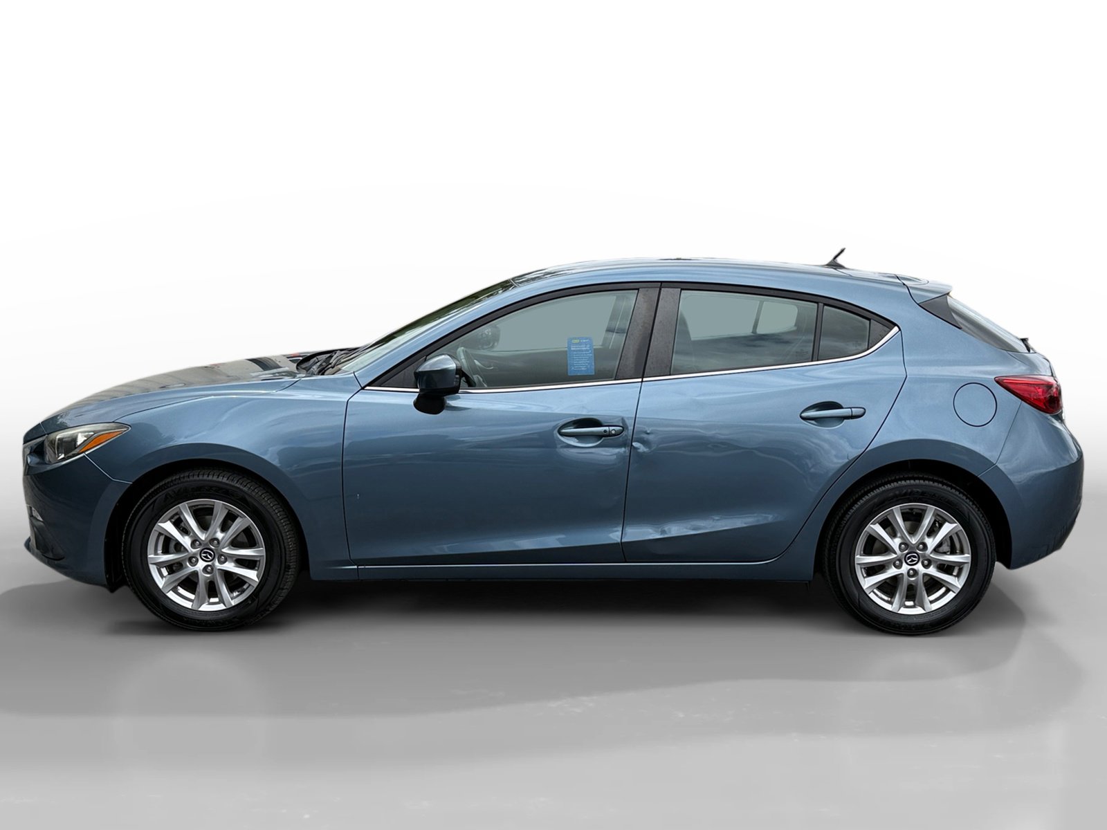 Used 2015 MAZDA MAZDA3 i Touring image 2