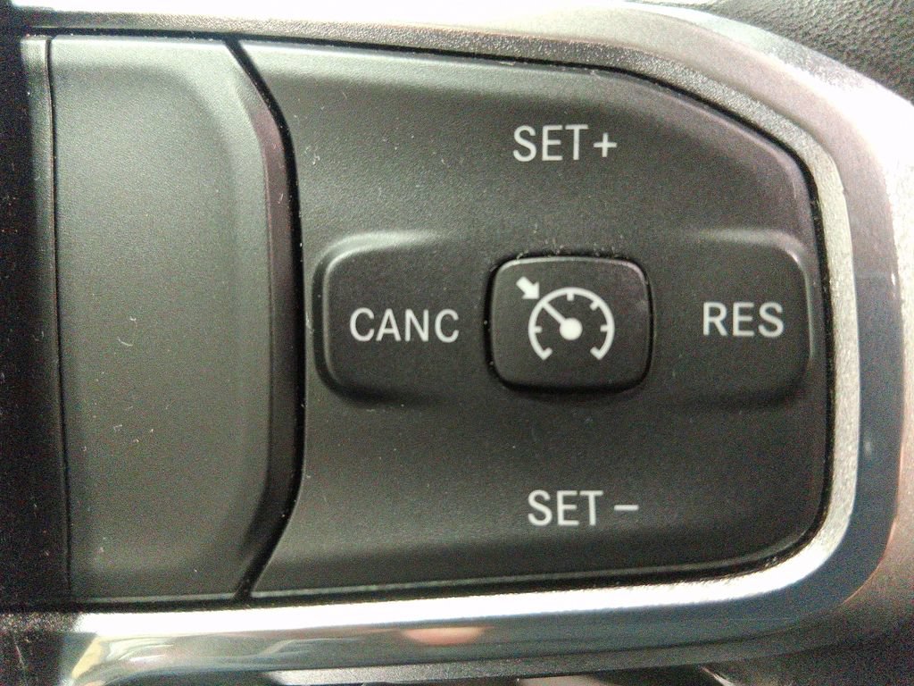 Used 2021 RAM 1500 Laramie AWD/4WD image 25