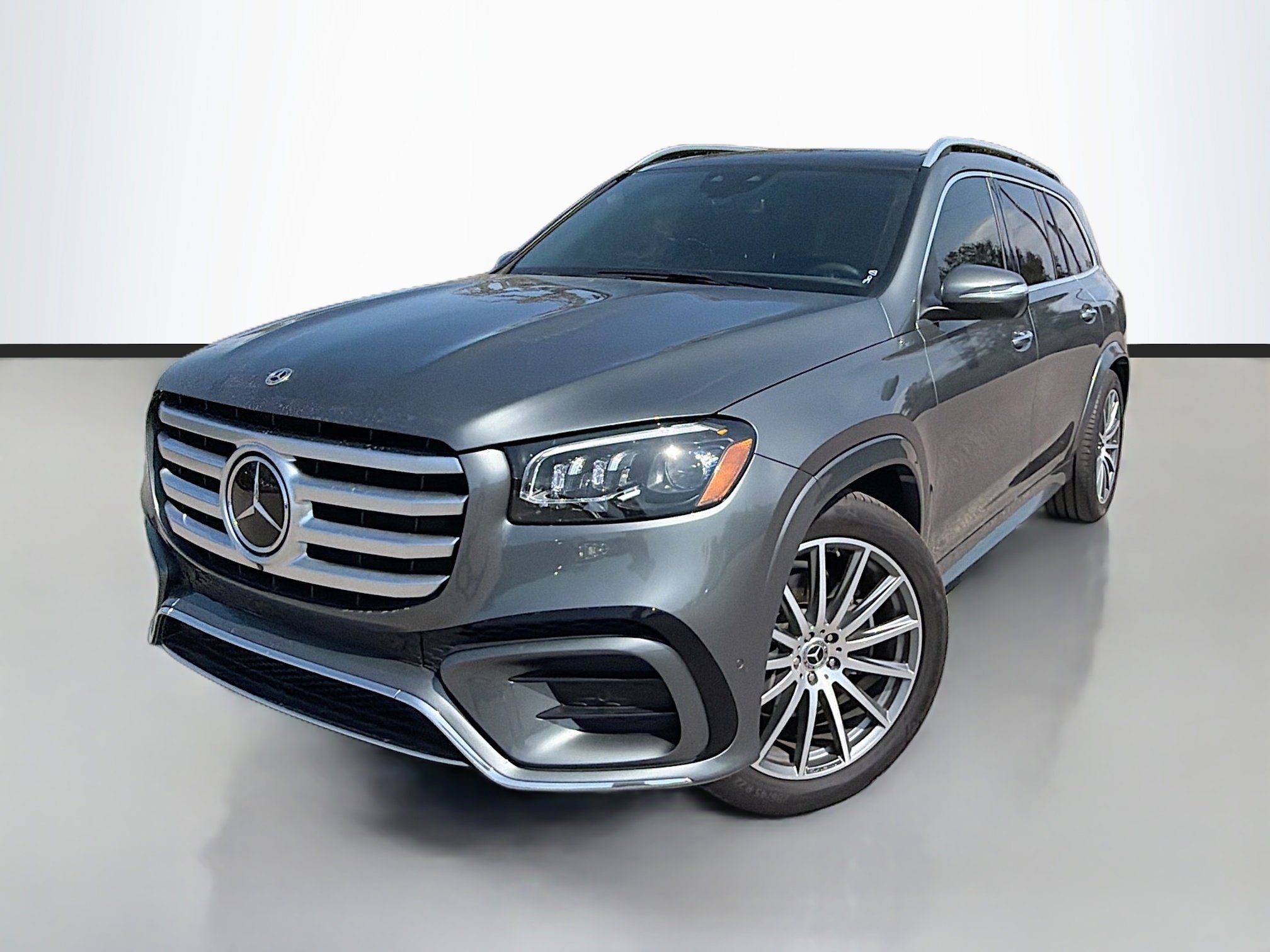 Used 2025 Mercedes-Benz GLS 450 4MATIC w/ AMG Line Exterior image 1