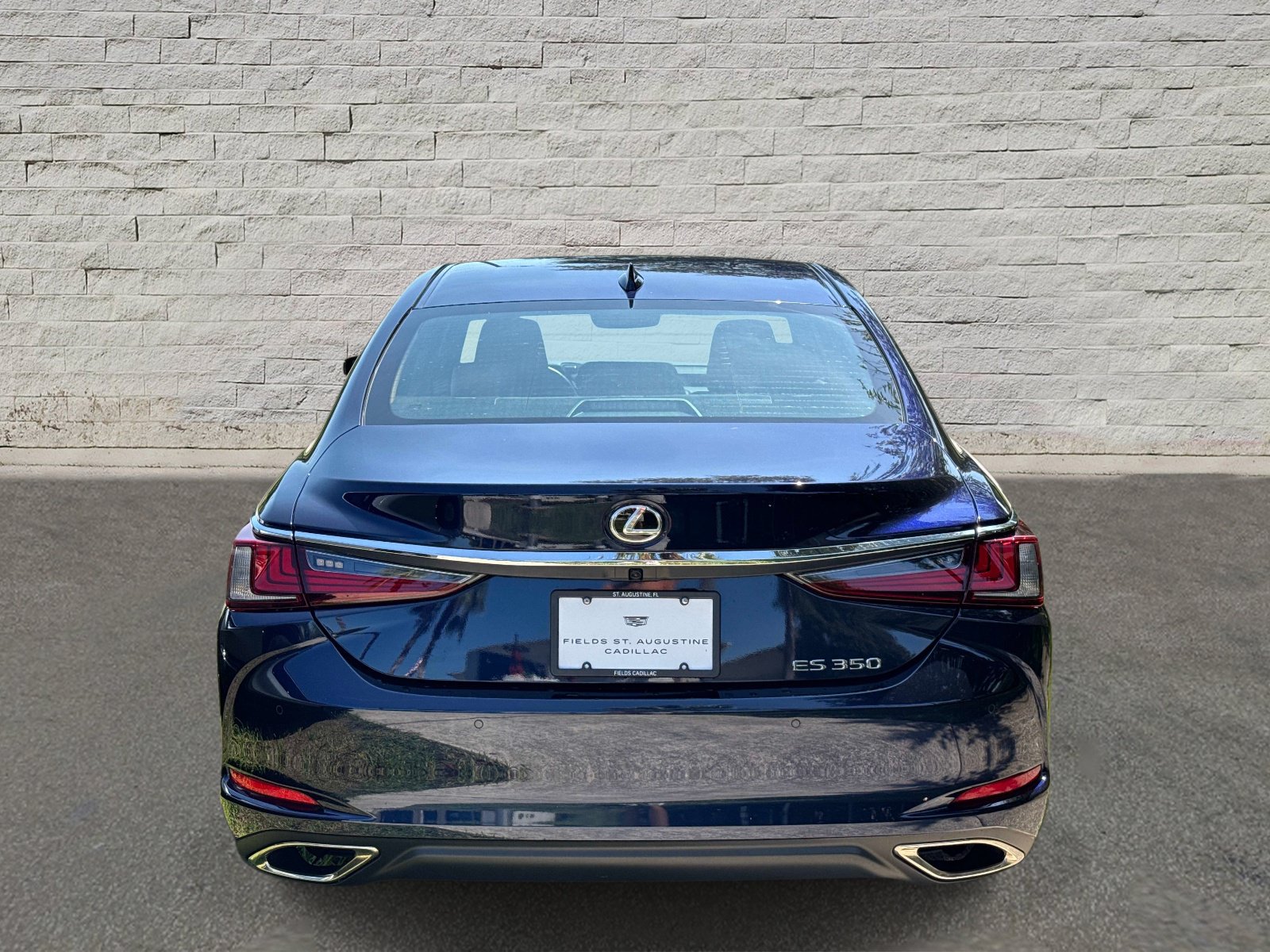 Used 2025 Lexus ES 350 w/ Premium Package FWD image 2