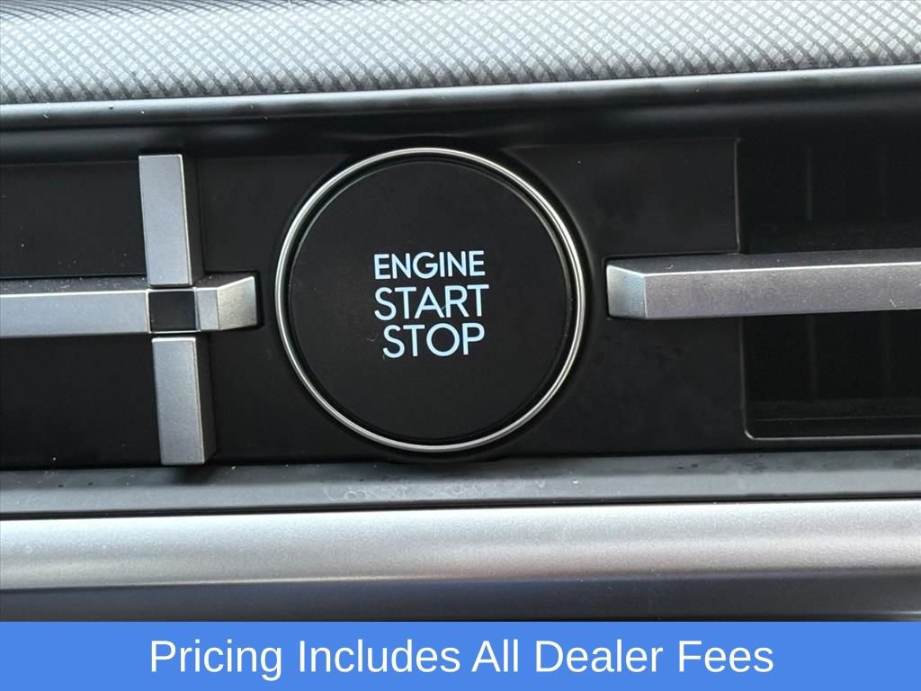 Used 2024 Hyundai Santa Fe XRT AWD/4WD image 15