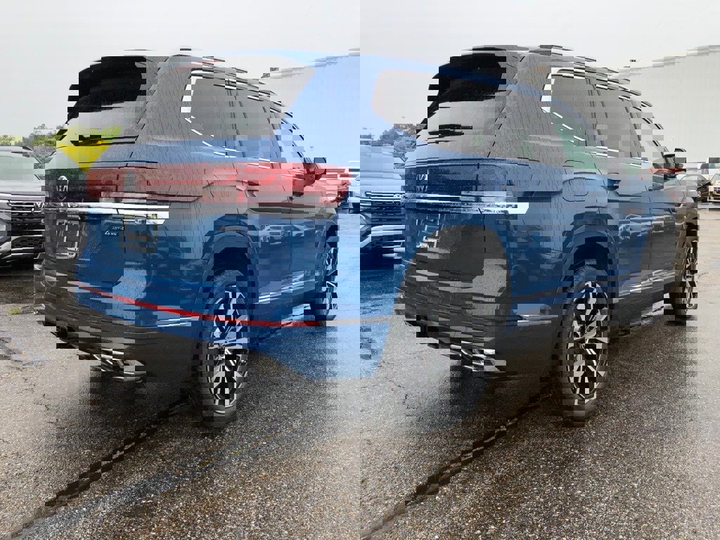 New 2025 Volkswagen Atlas SEL Premium R-Line image 6