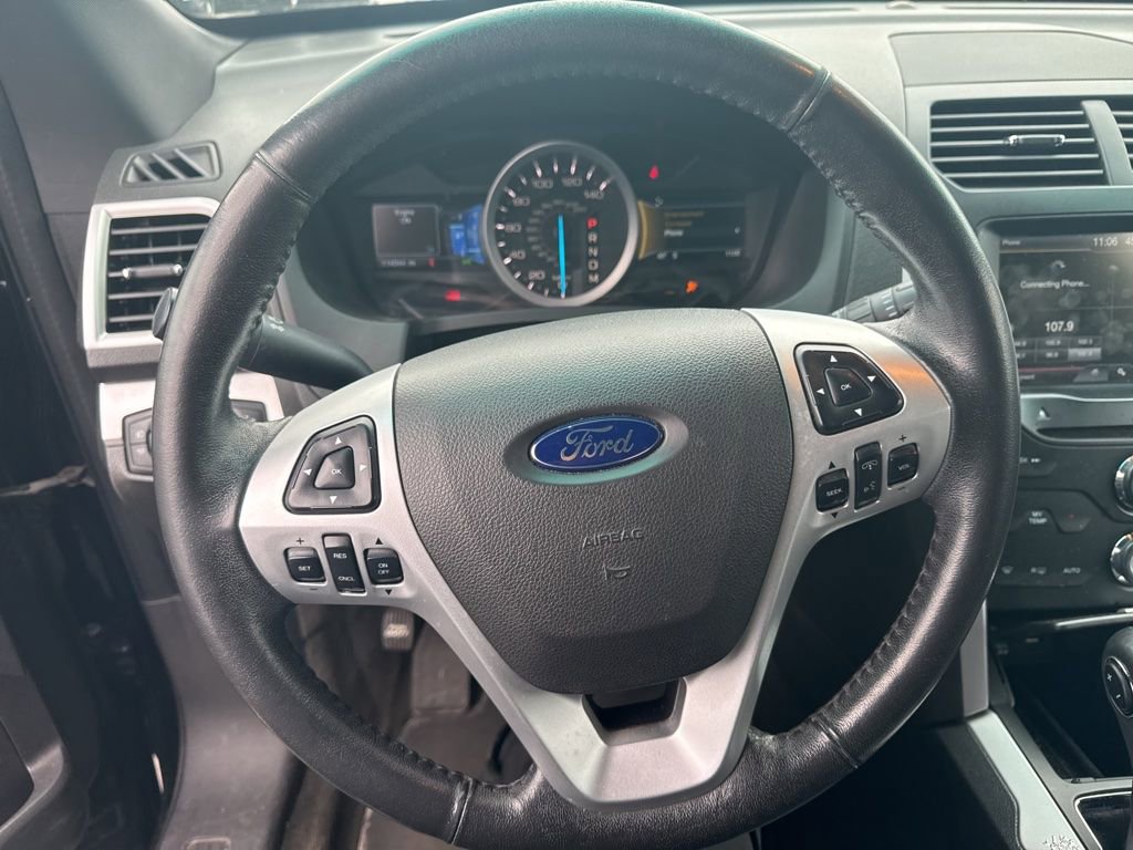 Used 2015 Ford Explorer XLT w/ Equipment Group 202B image 13