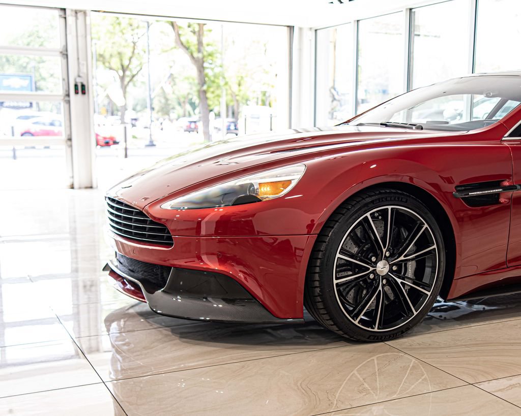 Used 2014 Aston Martin Vanquish Coupe RWD image 4