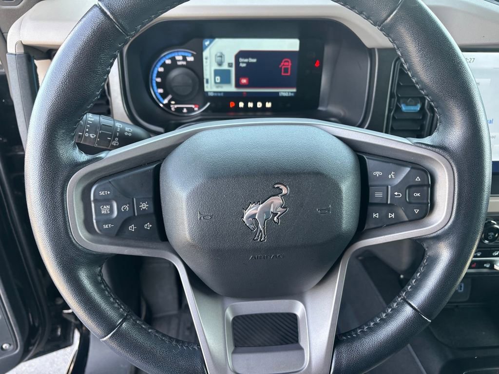 Used 2023 Ford Bronco Wildtrak image 13