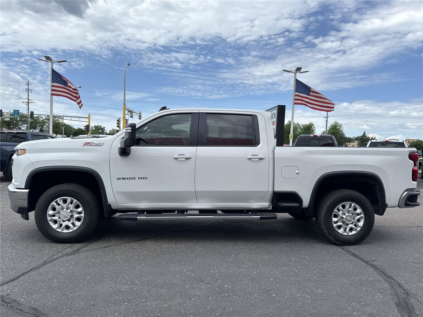 Used 2021 Chevrolet Silverado 2500 LT w/ Z71 Off-Road Package AWD/4WD image 4