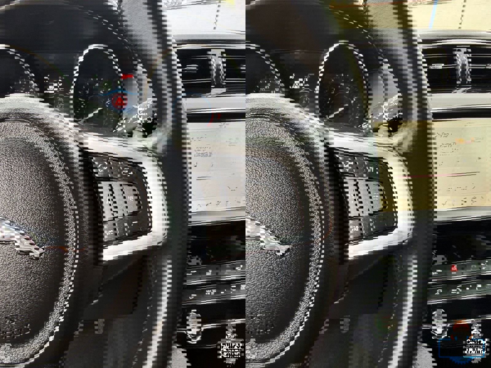 Used 2020 Jaguar F-PACE Prestige image 30